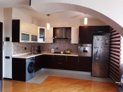 Satılır 3 otaqlı 107 m2 yeni tikili Xırdalan