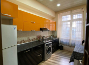 Satılır 3 otaqlı 75 m2 köhnə tikili İçəri Şəhər m.