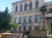 Satılır 5 otaqlı 120 m2 köhnə tikili İçəri Şəhər m.