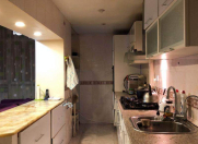 Satılır 6 otaqlı 185 m2 köhnə tikili Port Baku