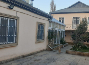 Satılır 6 otaqlı 220 m2 həyət evi Qaraçuxur