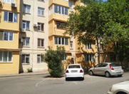 Satılır 3 otaqlı 70 m2 köhnə tikili 8 km