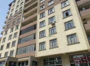 Satılır 4 otaqlı 200 m2 yeni tikili Neapol dairəsi
