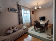 Satılır 4 otaqlı 140 m2 bağ evi Çermet 