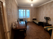 Satılır 2 otaqlı 60 m2 köhnə tikili Ayna Sultanova heykəli