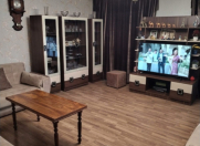 Satılır 4 otaqlı 90 m2 köhnə tikili Həzi Aslanov m.