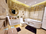 Satılır 4 otaqlı 162 m2 yeni tikili Nizami m.