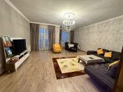 Satılır 3 otaqlı 152 m2 yeni tikili Azadlıq prospekti m.