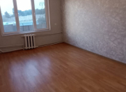 Satılır 4 otaqlı 100 m2 köhnə tikili Həzi Aslanov m.