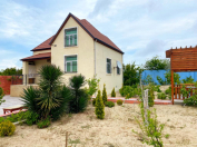 İcarəyə verilir 4 otaqlı 1200 m2 bağ evi Yaşıl bazar