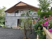 İcarəyə verilir 3 otaqlı 120 m2 həyət evi Lerik