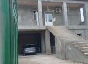 Satılır 5 otaqlı 3 m2 həyət evi Binə