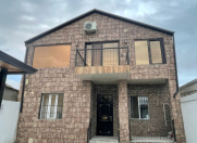 Satılır 3 otaqlı 200 m2 həyət evi Ramana