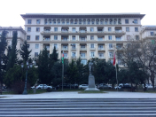 Satılır 3 otaqlı 68 m2 köhnə tikili Park Zorge