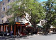 Satılır 5 otaqlı 134 m2 obyekt Elmlər Akademiyası m.