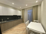 İcarəyə verilir 3 otaqlı 150 m2 yeni tikili İnşaatçılar m.