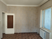 Satılır 1 otaqlı 44 m2 köhnə tikili 9 mkr