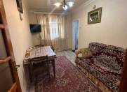 Satılır 4 otaqlı 90 m2 köhnə tikili 8 km