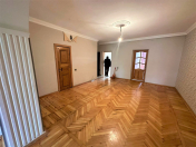 Satılır 3 otaqlı 100 m2 köhnə tikili Nəriman Nərimanov m.