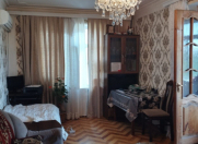 Satılır 2 otaqlı 65 m2 köhnə tikili 9 mkr