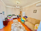 Satılır 2 otaqlı 55 m2 köhnə tikili 8 km