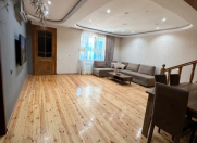 Satılır 8 otaqlı 240 m2 həyət evi Y.Ramana