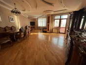 Satılır 4 otaqlı 186 m2 yeni tikili Azadlıq prospekti m.