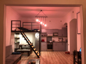 Satılır 2 otaqlı 50 m2 köhnə tikili Sahil m.