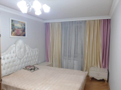 İcarəyə verilir 3 otaqlı 90 m2 köhnə tikili Nizami m.