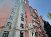 Satılır 4 otaqlı 110 m2 köhnə tikili Qara Qarayev m.