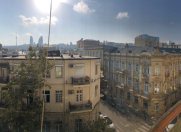 Satılır 3 otaqlı 110 m2 köhnə tikili Səbail r.