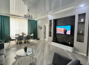 Satılır 4 otaqlı 135 m2 yeni tikili İnşaatçılar m.