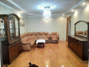 İcarəyə verilir 3 otaqlı 100 m2 köhnə tikili Elmlər Akademiyası m.