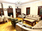 Satılır 4 otaqlı 132 m2 yeni tikili Qara Qarayev m.