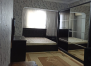 Satılır 1 otaqlı 40 m2 yeni tikili Azadlıq prospekti m.