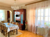 Satılır 4 otaqlı 110 m2 köhnə tikili 8 mkr