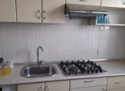 İcarəyə verilir 4 otaqlı 75 m2 köhnə tikili İnşaatçılar m.