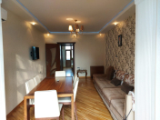 İcarəyə verilir 2 otaqlı 60 m2 köhnə tikili Gənclik m.