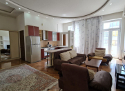 Satılır 3 otaqlı 110 m2 köhnə tikili Sahil m.