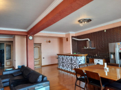 Satılır 4 otaqlı 185 m2 yeni tikili 28 May m.
