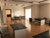 İcarəyə verilir 6 otaqlı 250 m2 ofis 28 May m.