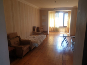 Satılır 3 otaqlı 86.6 m2 köhnə tikili Gəncə