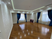 Satılır 4 otaqlı 181 m2 yeni tikili Nəriman Nərimanov m.