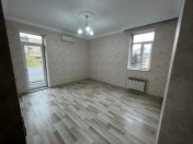 Satılır 2 otaqlı 40 m2 köhnə tikili Elmlər Akademiyası m.