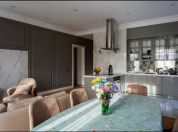 Satılır 3 otaqlı 115 m2 köhnə tikili Sahil m.