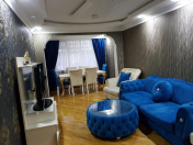 Satılır 3 otaqlı 60 m2 köhnə tikili Memar Əcəmi m.