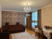 İcarəyə verilir 3 otaqlı 94 m2 köhnə tikili Memar Əcəmi m.