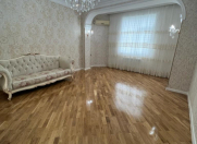 Satılır 2 otaqlı 60 m2 yeni tikili Memar Əcəmi m.