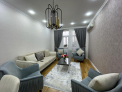 Satılır 3 otaqlı 122 m2 yeni tikili Memar Əcəmi m.