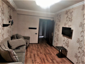 İcarəyə verilir 2 otaqlı 50 m2 köhnə tikili 28 May m.